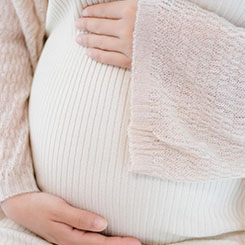 品牌服饰、能源、🚚💂消费概念股涨🎤幅靠前♒，光伏板块则在“🦗